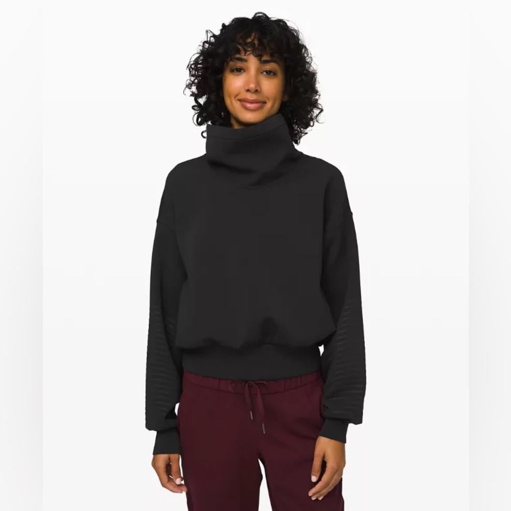 Lululemon Full Flourish Pullover